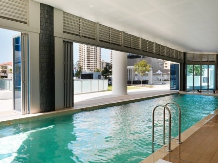 Hilton Surfers Paradise Indoor Pool